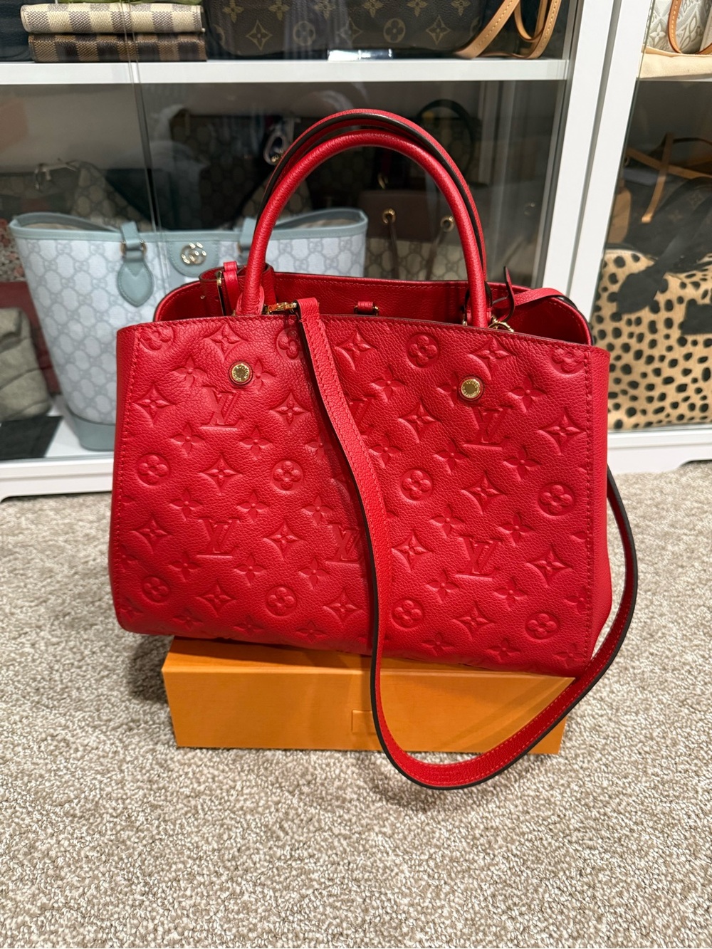Louis Vuitton
Monogram Montaigne MM